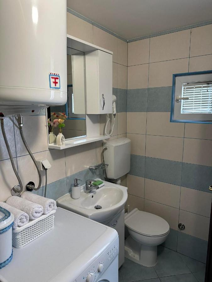 Nikšić Apartmani Emily & Jully מראה חיצוני תמונה
