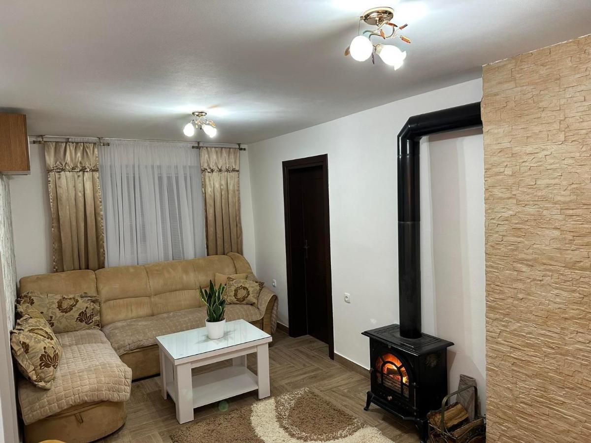 Nikšić Apartmani Emily & Jully מראה חיצוני תמונה