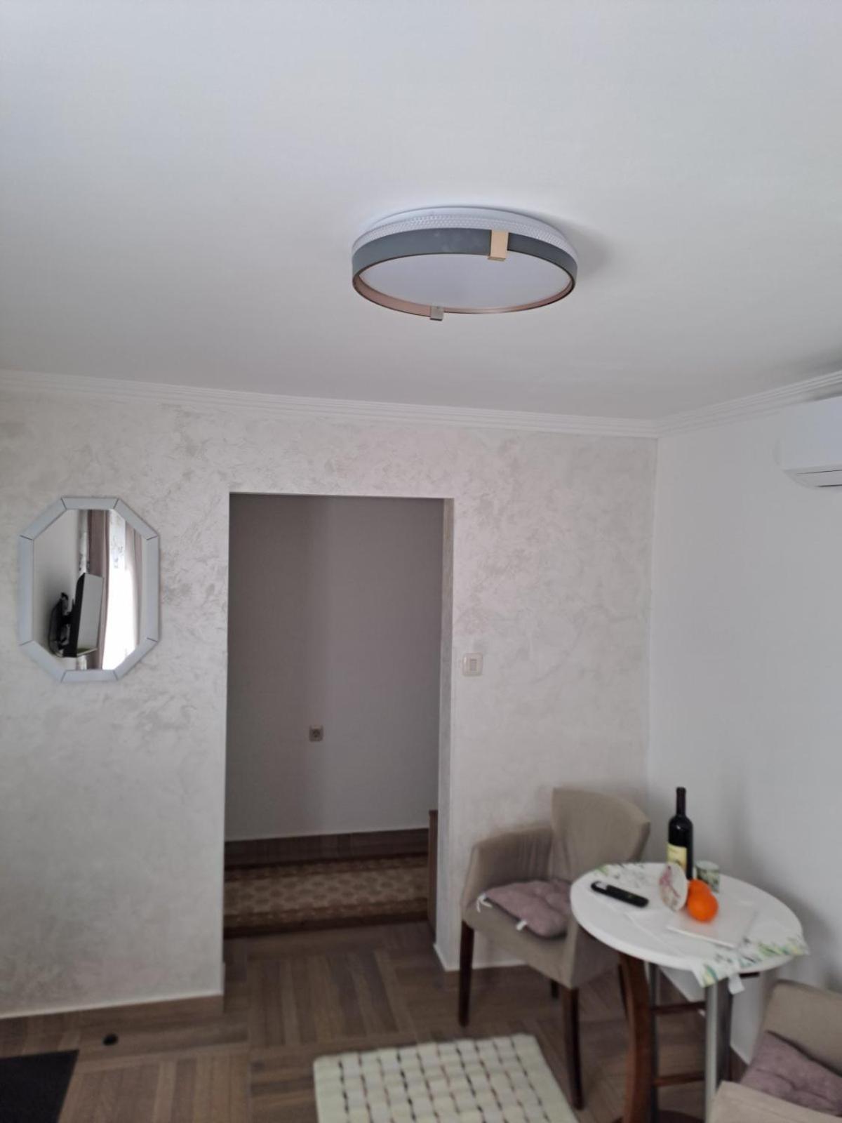 Nikšić Apartmani Emily & Jully מראה חיצוני תמונה