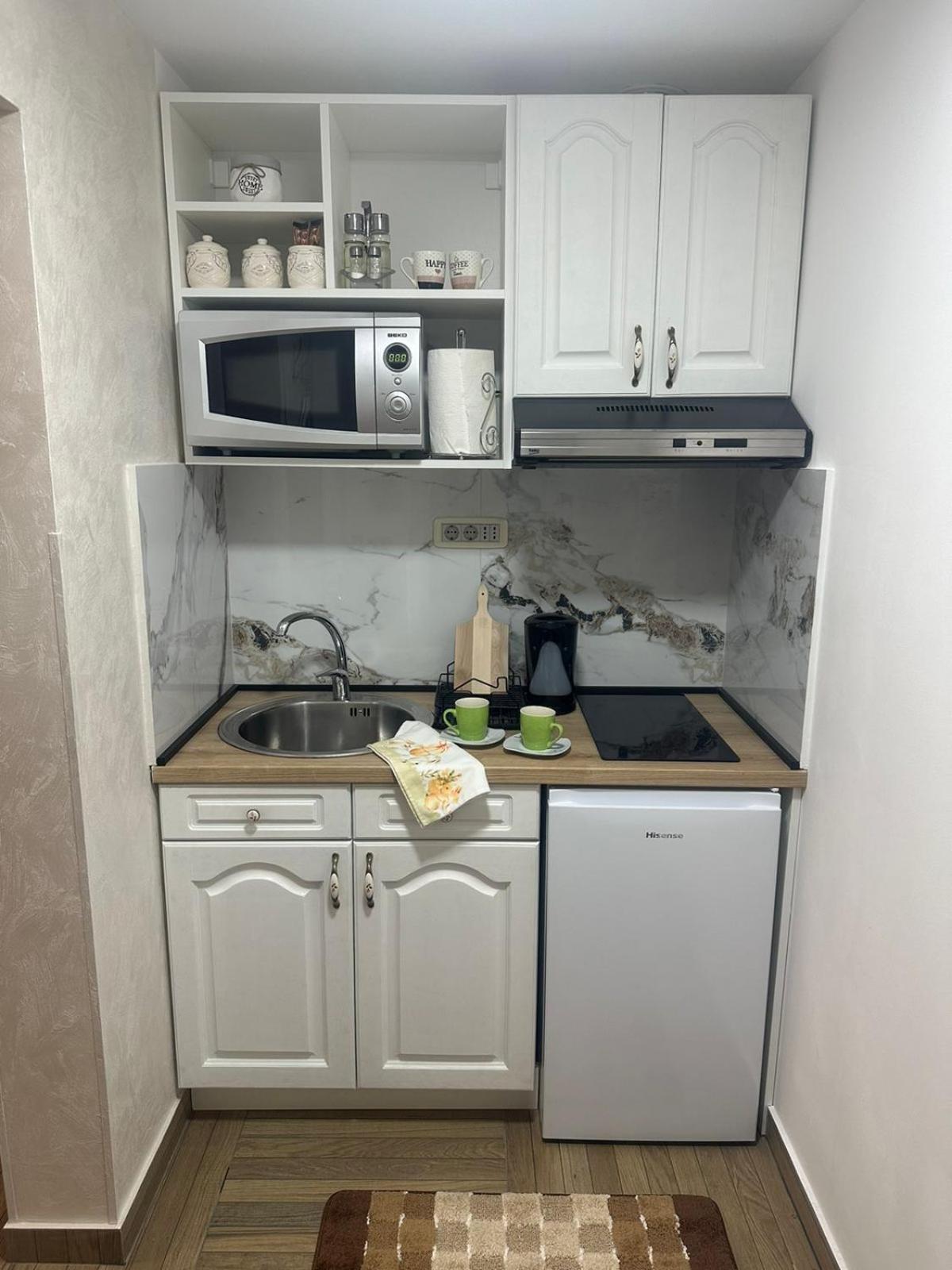 Nikšić Apartmani Emily & Jully מראה חיצוני תמונה