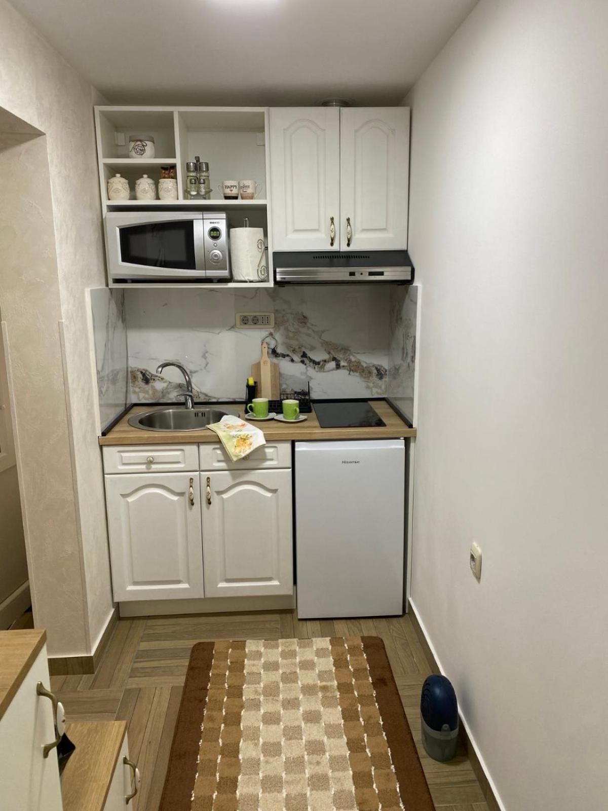 Nikšić Apartmani Emily & Jully מראה חיצוני תמונה